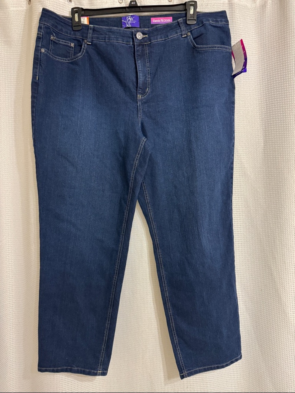 Women’s NWT jms classic fit, 5 pocket, straight leg jeans. Size 24 Short